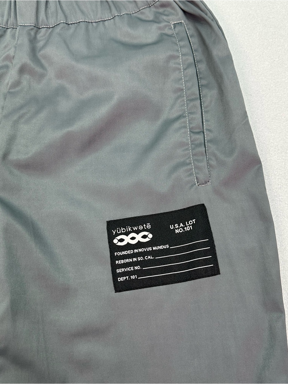 Yubikwate Men's Green Gray Lightweight Joggers with Patch Detail Size Medium - Picture 6 of 14